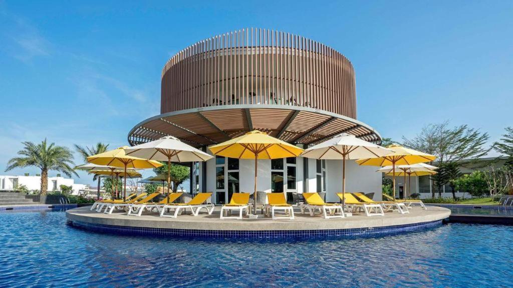 Villa Bien - Oceanami Resort Лонгхай Экстерьер фото